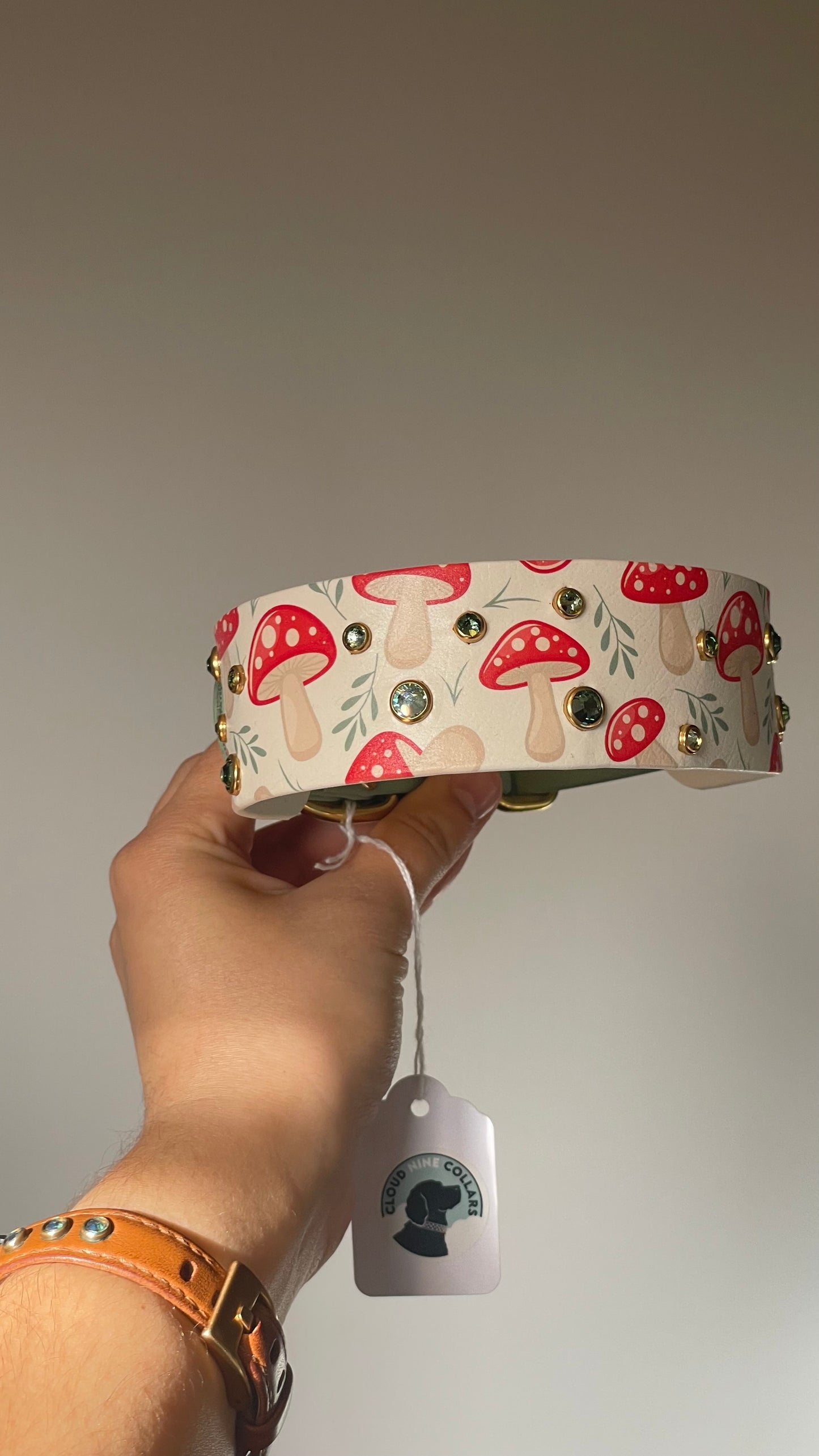 1.5” tapered to 1” - Fits 14-17”