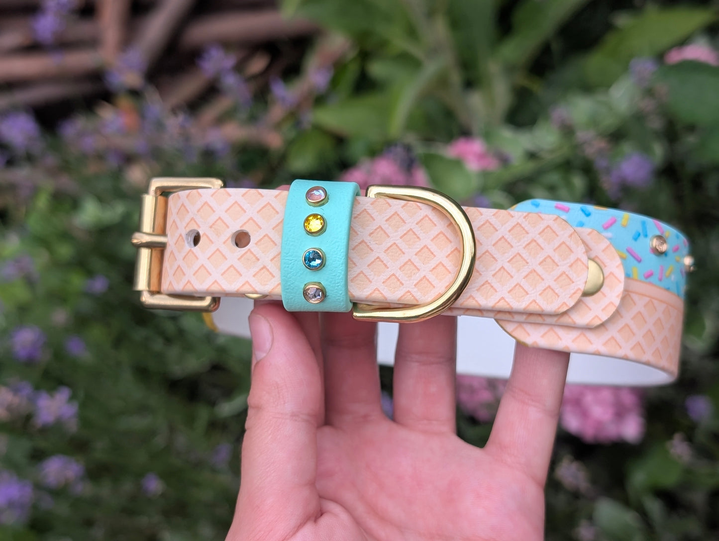 14.5-16.5" Size, 1.5" tapered to 1" Width - Ready To Ship Collar