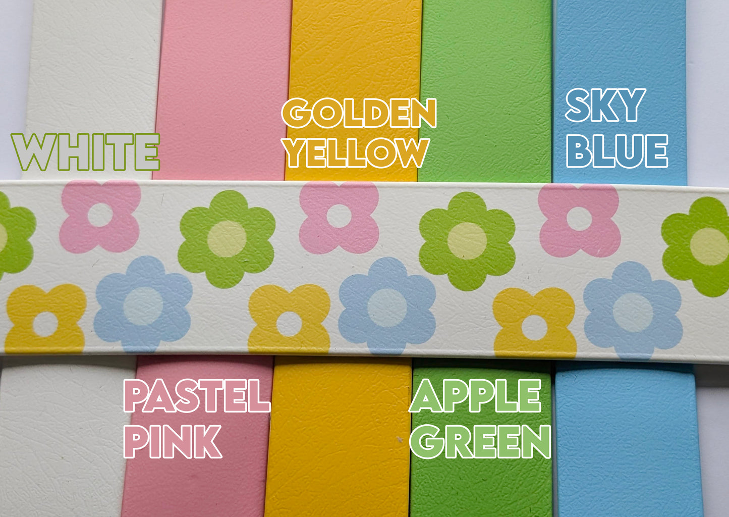 Ditsy Daisies - Printed Biothane Dog Collar